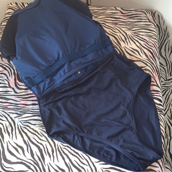 *NWOT* US Polo Association (USPA) One Piece Rash Guard Swimsuit - Picture 6 of 8